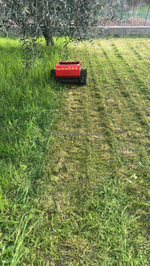 Cortacésped Robótico HT550 HT750 con Control Remoto para Jardín y Hogar - Product Image 3