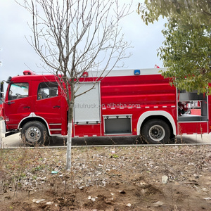 Automezzo Antincendio Dongfeng a Doppia Cabina 4x2 con Serbatoio da 3500L per Acqua e Schiuma, Motore Quanchai Turbo Diesel, Compatto per Intervento Rapido - Product Image 2