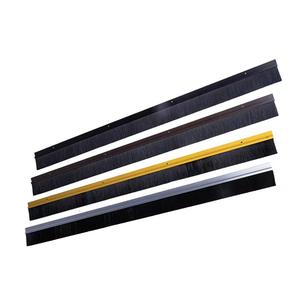 <span class=keywords><strong>Profil</strong></span>é en aluminium <span class=keywords><strong>de</strong></span> <span class=keywords><strong>brosse</strong></span> <span class=keywords><strong>de</strong></span> bande industrielle anti-poussière et imperméable pour la personnalisation d'OEM <span class=keywords><strong>de</strong></span> nettoyage soutenue - Product Image 1