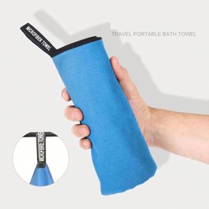 Wholesale Eco-Friendly Luxury Modern Quick-Dry Microfiber Gym & Outdoor Sports Towels Sand-Free <b>Knitted</b> With Mesh <b>Bag</b> - Product Image 4