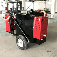Machine industrielle de scellement des fissures routières avec serpentin chauffant uniforme pour la préparation du scellant par les équipes de pose