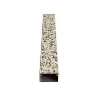 Goulotte carrée en aluminium à grain de marbre personnalisé, résistante à la chaleur, pour câblage industriel, durable, pour installation en usine