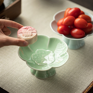 Chinese Style Flower Shape <b>Ceramic</b> Fruit Platter Porcelain Medium Size For Home Party Snack Display - Product Image 4