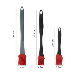 Brocha de silicona extraíble para barbacoa y repostería con aceite para sumergir - Product Image 1