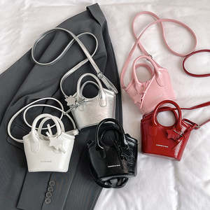 Sacs à main pour femmes en gros, sacs à main en cuir PU pour femmes, sacs à bandoulière - Product Image 1