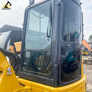 Polyvalent avec plusieurs options de fixation et une excellente stabilité Komatsu PC55 Mini pelle d'occasion - Product Image 2