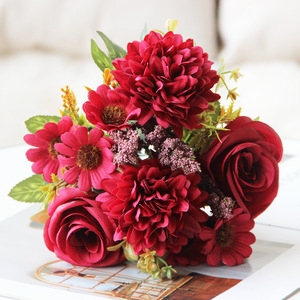 Rosa Persa Felicity Rose de 7 Cabezas, Flor Artificial de Seda, Decoración para el Hogar, Adorno, Accesorios de Fotografía, Día de San Valentín, Graduación - Product Image 1