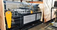 Machine de fabrication de sacs à fermeture éclair haute vitesse 150 pièces/min avec contrôle automatique de la température et conversion de fréquence