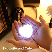 Lampe LED rechargeable à commande tactile en forme de cœur, porte-clés portable en ABS, pendentif de sac, pour camping en extérieur, marche nocturne, ambiance décorative