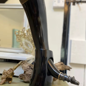 Corne à boire viking médiévale 100% naturelle, corne de vache pour boire de la bière, artisanale, corne à boire pas chère au prix le plus bas - Product Image 1