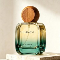 Flacon de parfum carré en verre 30/50/100 ml avec pompe pulvérisatrice, bouchon en bois, logo personnalisé, emballage cosmétique de luxe, fabrication directe, couleur personnalisée