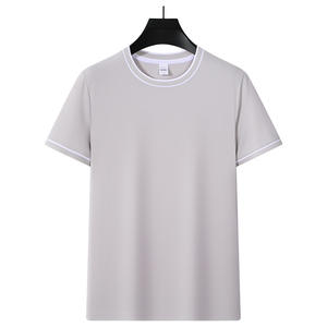 T-shirt minimaliste en coton pour homme-Design uni classique avec tissu en coton 100% de qualité supérieure pour un confort ultime - Product Image 1