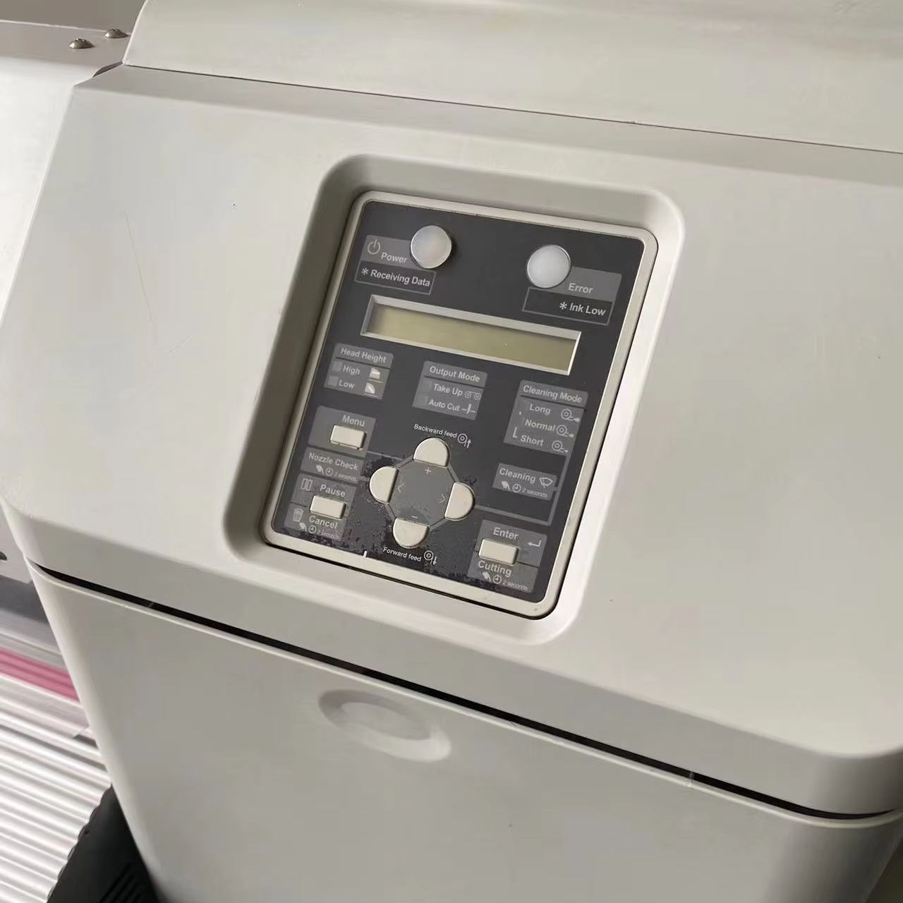 Отремонтированный и использованный принтер Mutoh Valuejet 1624X, без печатающей головки