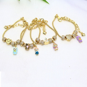BC2153 Pulsera de cuentas de agujero grande con dijes colgantes de Labubu y muñeca rusa Matryoshka de dibujos animados, esmaltada y chapada en oro de 18k - Product Image 3