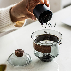 Cérémonie du thé Kung Fu Portable 200ml en verre borosilicaté gris clair <span class=keywords><strong>avec</strong></span> <span class=keywords><strong>couvercle</strong></span> de <span class=keywords><strong>filtre</strong></span> résistant <span class=keywords><strong>à</strong></span> la chaleur poignée en bois <span class=keywords><strong>tasse</strong></span> <span class=keywords><strong>à</strong></span> thé - Product Image 4