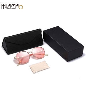 Caja de Empaque para Gafas con Tapa y Base Rígidas en Negro Mate, Impresión de Logotipo Personalizado, Estuche de Almacenamiento de Cartón Premium para Lentes de Sol y Gafas - Product Image 4