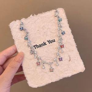 Collier en argent pour femmes sans allergie Collier en argent mince et brillant Dopamine Petit pendentif papillon en cristal coloré - Product Image 6