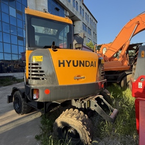 Stock adéquat Pelle Hyundai HW60 Corée Excavatrice fiable Performance de type chenille Moteur principal d'occasion à vendre Shanghai en Chine - Product Image 5