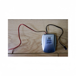 PYL PYL-EL-IS-D12W Inverter per Filo EL con Batteria 9V e Modalità Attivata dal Suono, Si Lampeggia a <span class=keywords><strong>Ritmo</strong></span> di Musica per Trascinare Fili fino a 0-12 Metri - Product Image 3