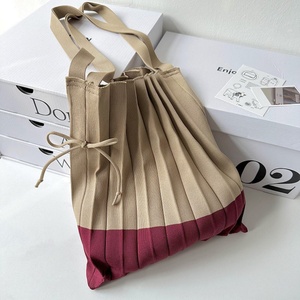 Wholesale New Design Knitted Hand Bag Foldable Women's Shoulder Bag Portable Tote Shopping Bags Open Closure Customized Color - Product Image 5