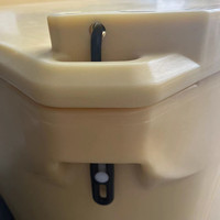 Vente en gros de boîtes isothermes de pêche personnalisées en rotomoulage rigide pour transporter du poisson, boîte isotherme de pêche de 1000 litres, personnalisable