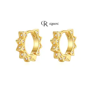 Nhà Cung Cấp Chuyên Nghiệp Thời Trang Tốt 2 Gram Dễ Thương Cubic Zircon Thép Không Gỉ Charms Vàng Hoop Đồ Trang Sức Bông Tai Phụ Nữ Bán Buôn