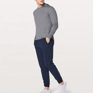 เสื้อมีฮู้ดแบบสวมหัวของผู้ชายเสื้อฮู้ดสีพื้นแขนยาวผ้าฟลีซสไตล์ล่าสุด - Product Image 4