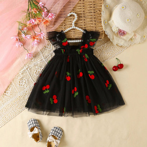Vestido de niña de comercio exterior con diseño de cereza 3D de ganchillo, malla suave y tratamiento delicado, dulce y adorable. - Product Image 2