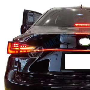 Adecuado para reacondicionar vehículos IS200-300 de 2013-2020 con luces traseras LED, luces ahumadas y luces traseras continuas. - Product Image 5