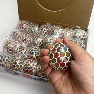 Pelota de Uva Suave y Adorable de 6cm con Polvo Dorado, para Apretar con la Mano, Creativa, para Aliviar el Estrés, Globo de Agua, Juguete Musical para Apretar - Product Image 2