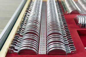 Ensemble de <span class=keywords><strong>lentilles</strong></span> <span class=keywords><strong>d</strong></span>'<span class=keywords><strong>essai</strong></span> <span class=keywords><strong>prix</strong></span> usine 266 pièces <span class=keywords><strong>lentilles</strong></span> Instrument optique optométrie boîte étui à <span class=keywords><strong>lentilles</strong></span> <span class=keywords><strong>d</strong></span>'<span class=keywords><strong>essai</strong></span> - Product Image 3