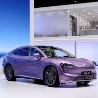 Luxeed R7 2025 modèle hybride 251KM Pro 2025 nouvelle édition véhicule électrique voiture à grande vitesse Automobile dépôt de voiture à grande vitesse