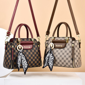 Sac à bandoulière de luxe élégant et tendance pour femme d'âge mûr, grande capacité, de haute qualité - Product Image 4
