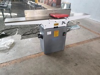 Dégauchisseuse-Plaqueuse Compacte Delilai pour le Travail du Bois avec Tête de Coupe Droite pour le Placage de Précision sur Bois Massif et Panneaux MDF