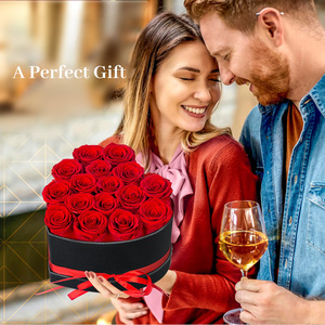 Rose Conservate Casaido 27 Pezzi in Scatola a Cuore con Collana Rosa Eterna <span class=keywords><strong>Regalo</strong></span> per Anniversario Compleanno Donna <span class=keywords><strong>Fidanzata</strong></span> San Valentino <span class=keywords><strong>Natale</strong></span> - Product Image 6