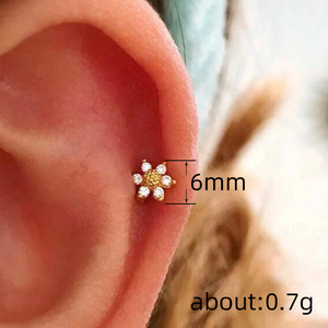 Orecchini a perno mini a forma di fiore per donna, accessori per l'orecchio semplici da indossare tutti i giorni - Product Image 4
