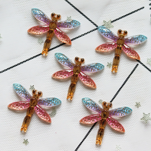 Libélula Colorida de Resina con Parte Posterior Plana y Agujeros para Manualidades, Accesorios de Joyería, Decoración de Bodas - Product Image 4
