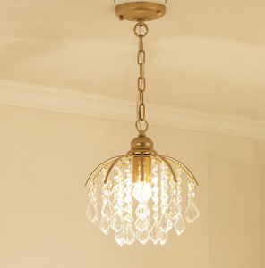 <span class=keywords><strong>โคม</strong></span><span class=keywords><strong>ไฟ</strong></span>ระย้าติดเพดานสีทองแบบทันสมัย<span class=keywords><strong>โคม</strong></span>ระย้าคริสตัลหรูหราปรับความสูงได้มีคุณสมบัติแขวนทำจากอะคริลิก - Product Image 1