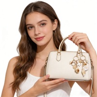 Porte-clés Coquillage Élégant, Inspiré de la Plage, en Acrylique, Charme Romantique Mignon pour Sac à Main de Couple