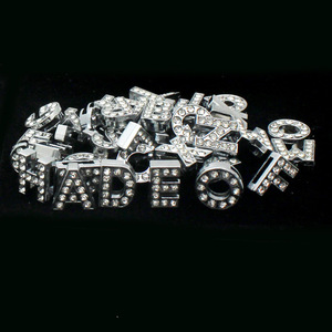 Thả Gốc Trung Quốc Nhà Máy 10Mm Bảng Chữ Cái Rhinestone Kim Cương Trượt Thư - Product Image 5