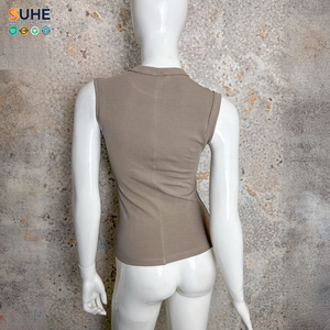 เสื้อกล้ามผู้หญิง SUHE คอกลม แขนกุด ทรงพอดีตัว ผ้าคอตตอนผสมสแปนเด็กซ์ 260GSM ถักทอแบบลำลอง สีพื้น รับผลิตแบบ OEM ODM - Product Image 4