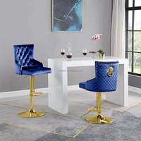 Tabouret de bar de luxe moderne rembourré, capitonné, avec garniture à clous, anneau de traction Lion, pivotant, réglable, base dorée, pour club et hôtel