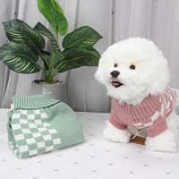 Pull pour chien en tricot patchwork à col montant, motif demi-damier, lavable, simple, chaud, pour l'hiver – Vente en gros