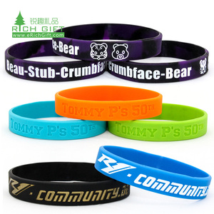 Nessun Ordine Minimo Campione Omaggio OEM Braccialetto Elastico Economico in Gomma Siliconica Personalizzato con Messaggio o Logo - Product Image 5