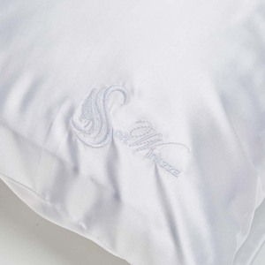 Fundas de Almohada de Seda 100% Tejida, Súper Lujosas y Elegantes, Tamaño Estándar, Queen y King, Diseño de Plantas Blancas, para Uso en el Hogar y Hoteles - Product Image 6