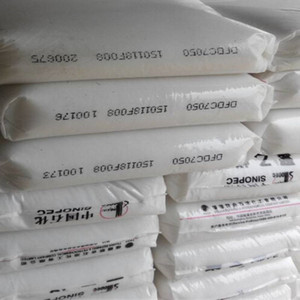 Bolitas de material <span class=keywords><strong>Lldpe</strong></span> para moldeo roto precio <span class=keywords><strong>LLDPE</strong></span> polietileno plástico materia prima <span class=keywords><strong>LLDPE</strong></span> 7042 - Product Image 1