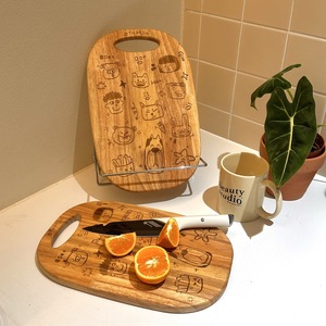 Tabla de cortar de bambú Yuanjin con diseño de dibujos animados de forma irregular para preparar verduras y frutas en la cocina - Product Image 2