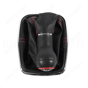Funda de palanca de cambios de cuero para Vw Golf 4, 6 velocidades, con costuras rojas y ribete cromado, diseño ergonómico - Product Image 1
