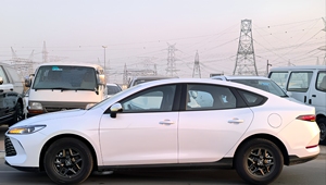 Voiture électrique BYD Qin Plus DMi 2025 à quatre roues - Product Image 4
