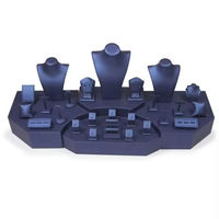 Support de présentation de bijoux en cuir bleu haut de gamme sur mesure, support pour colliers, adapté aux vitrines de bijouterie